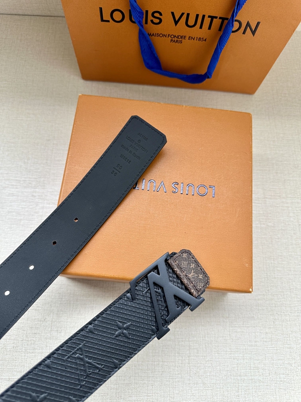 激安ルイヴィトンベルト着用イメージ